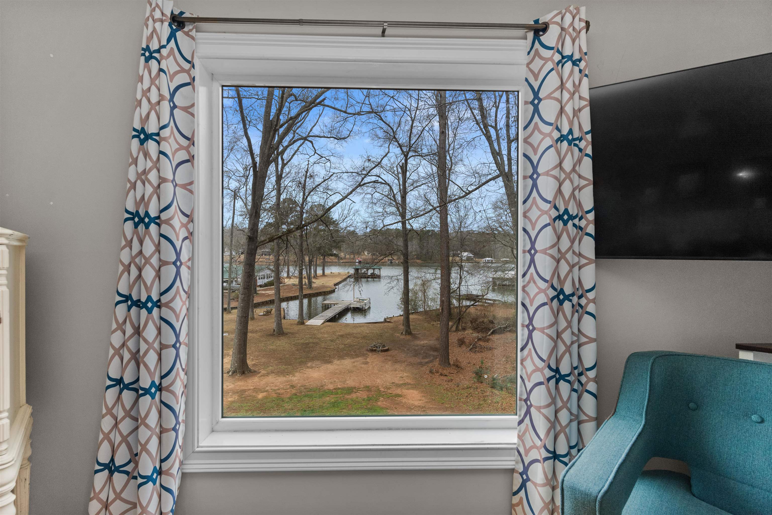 155 ADMIRALITY WAY