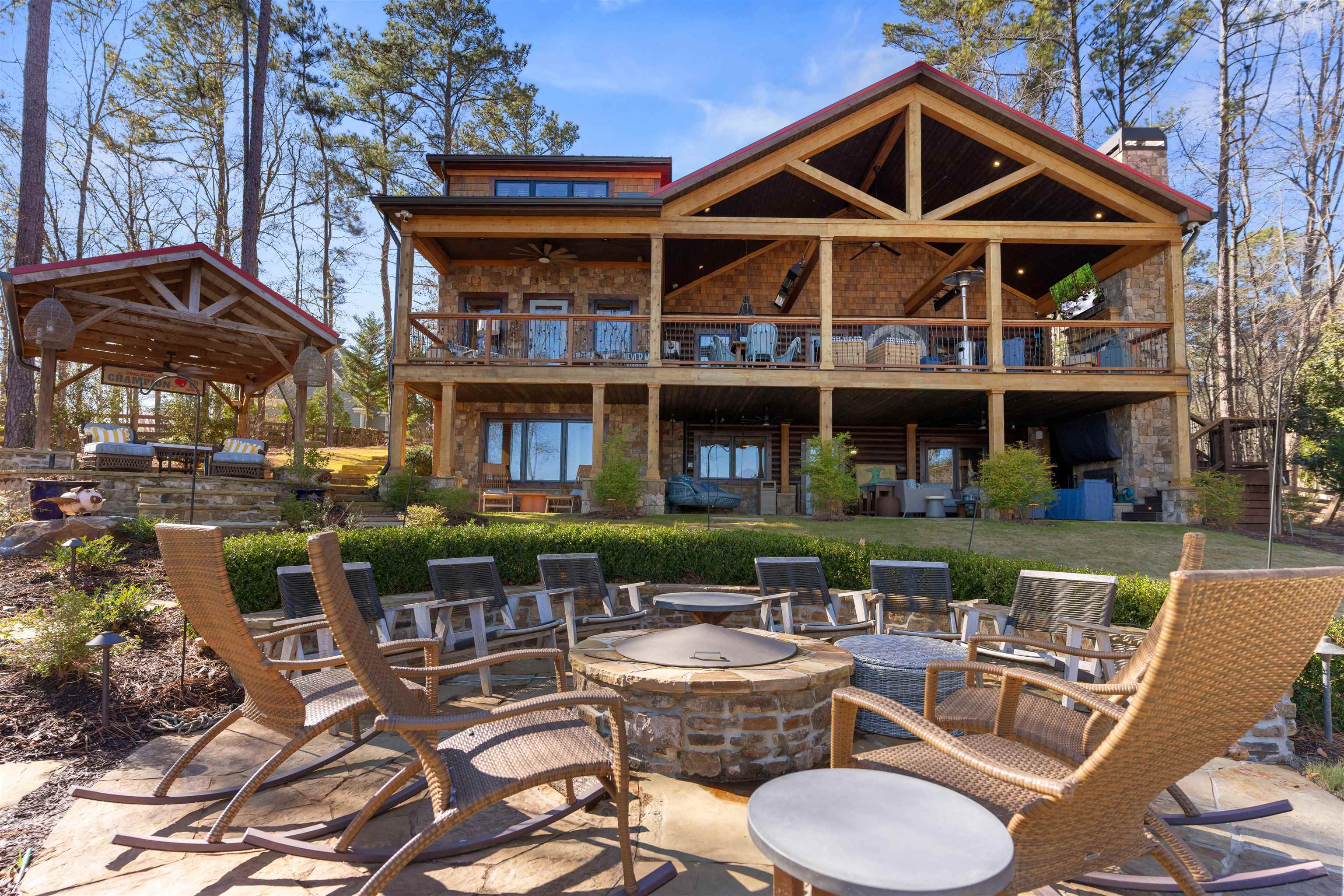 125 ROCK ISLAND LANE