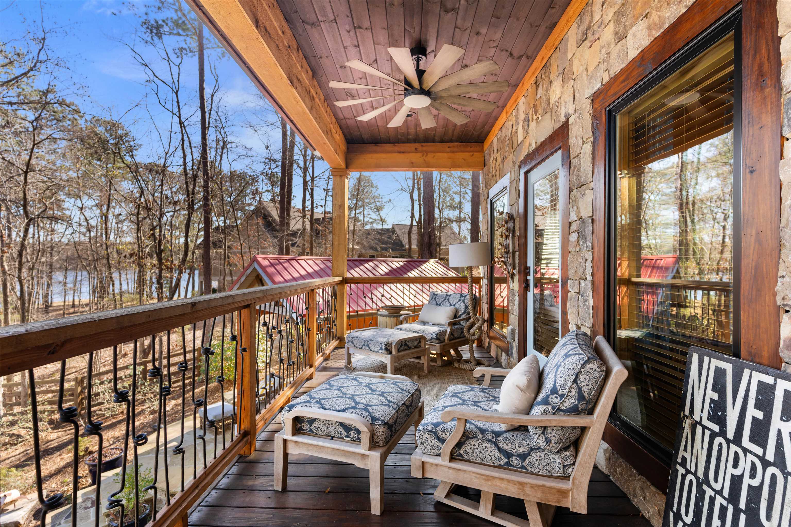 125 ROCK ISLAND LANE