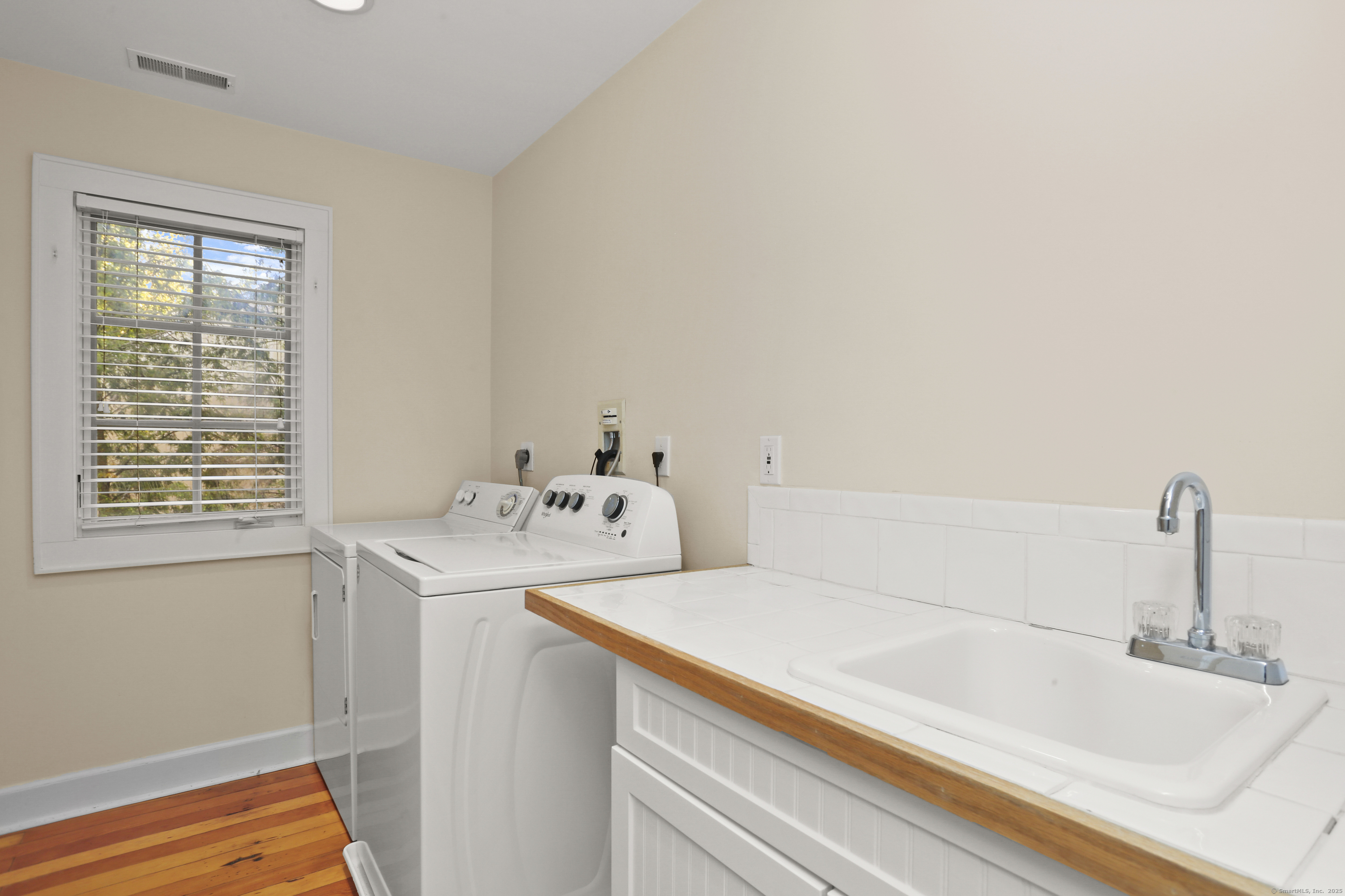 112 Hillspoint Road