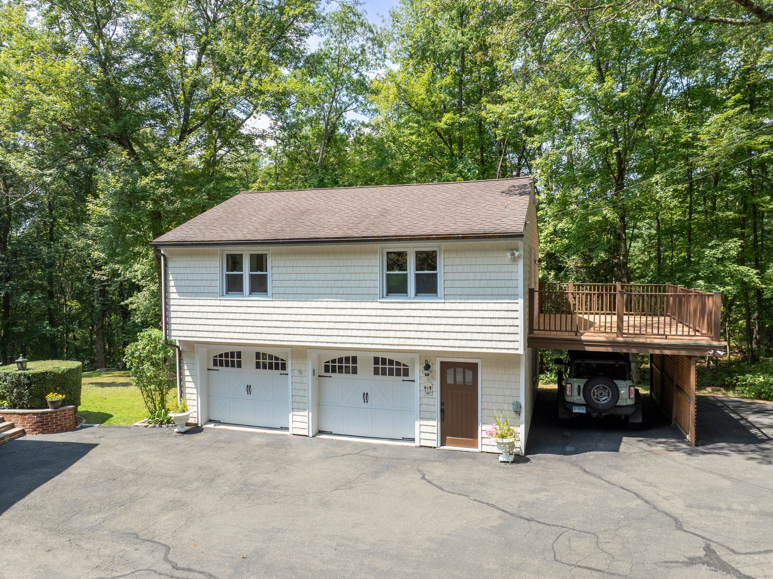 22 Peaceable Street