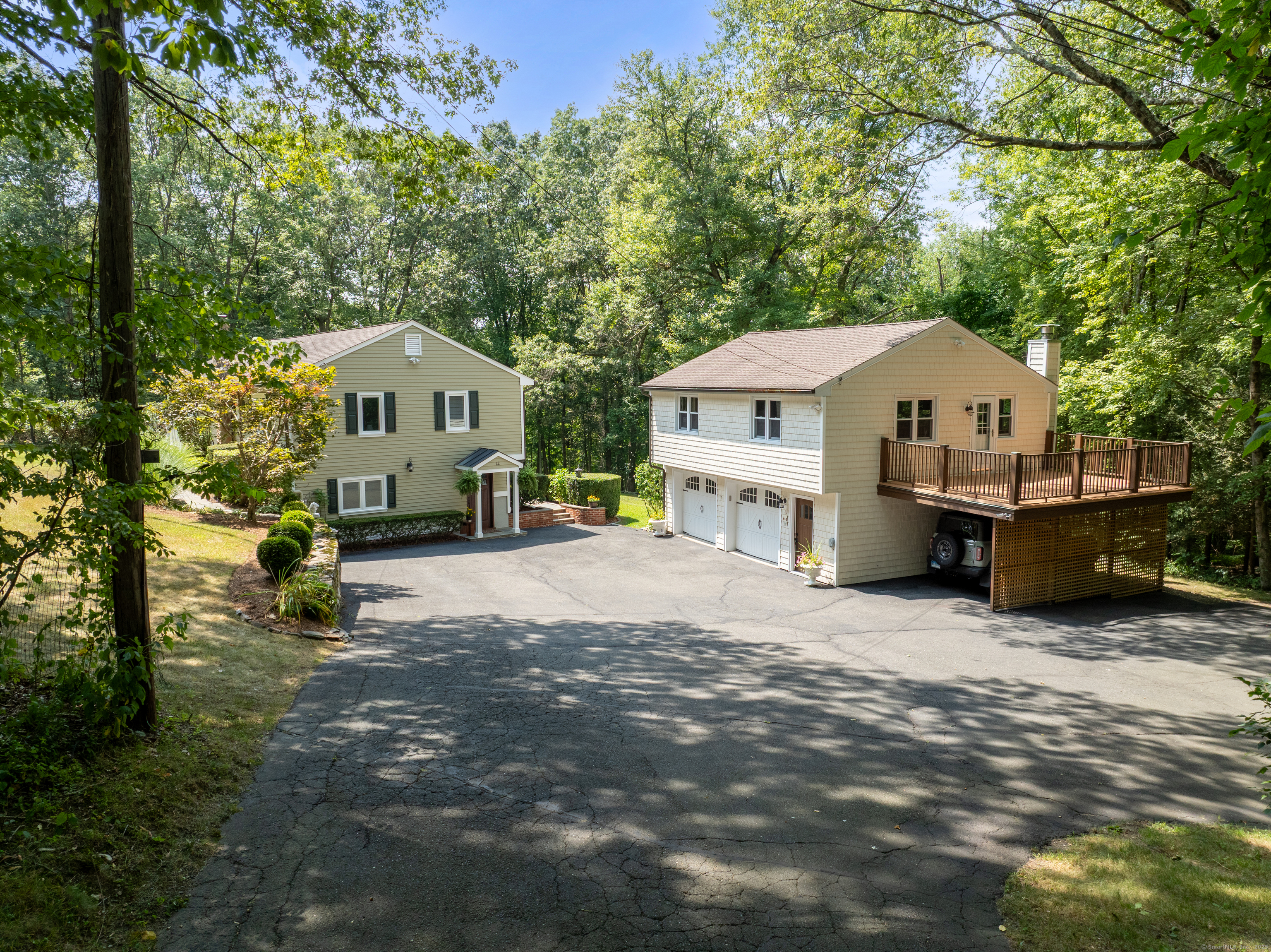 22 Peaceable Street
