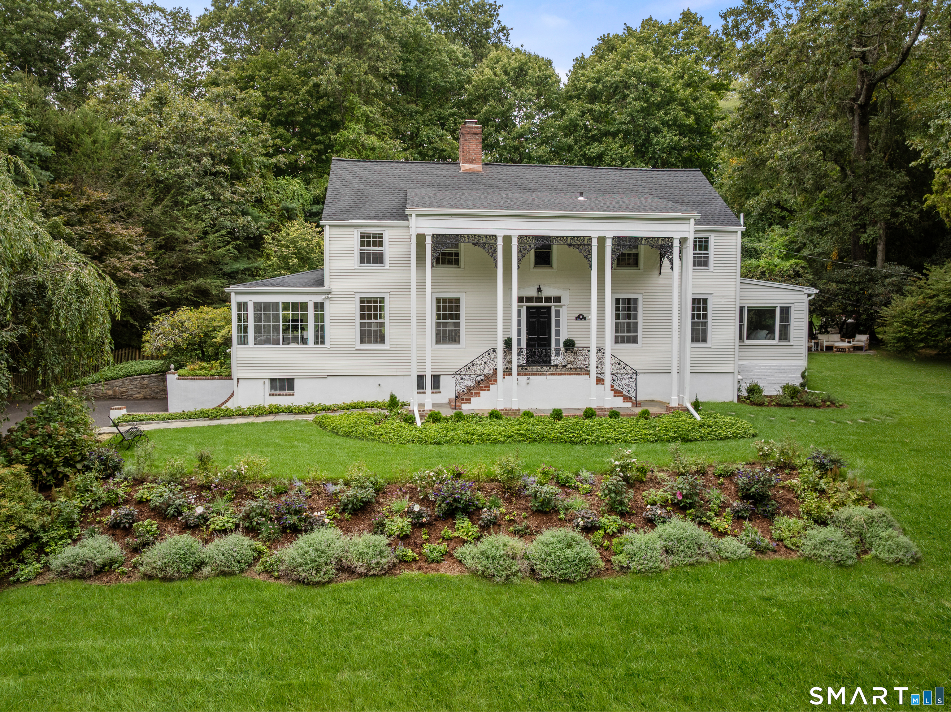 13 River Lane