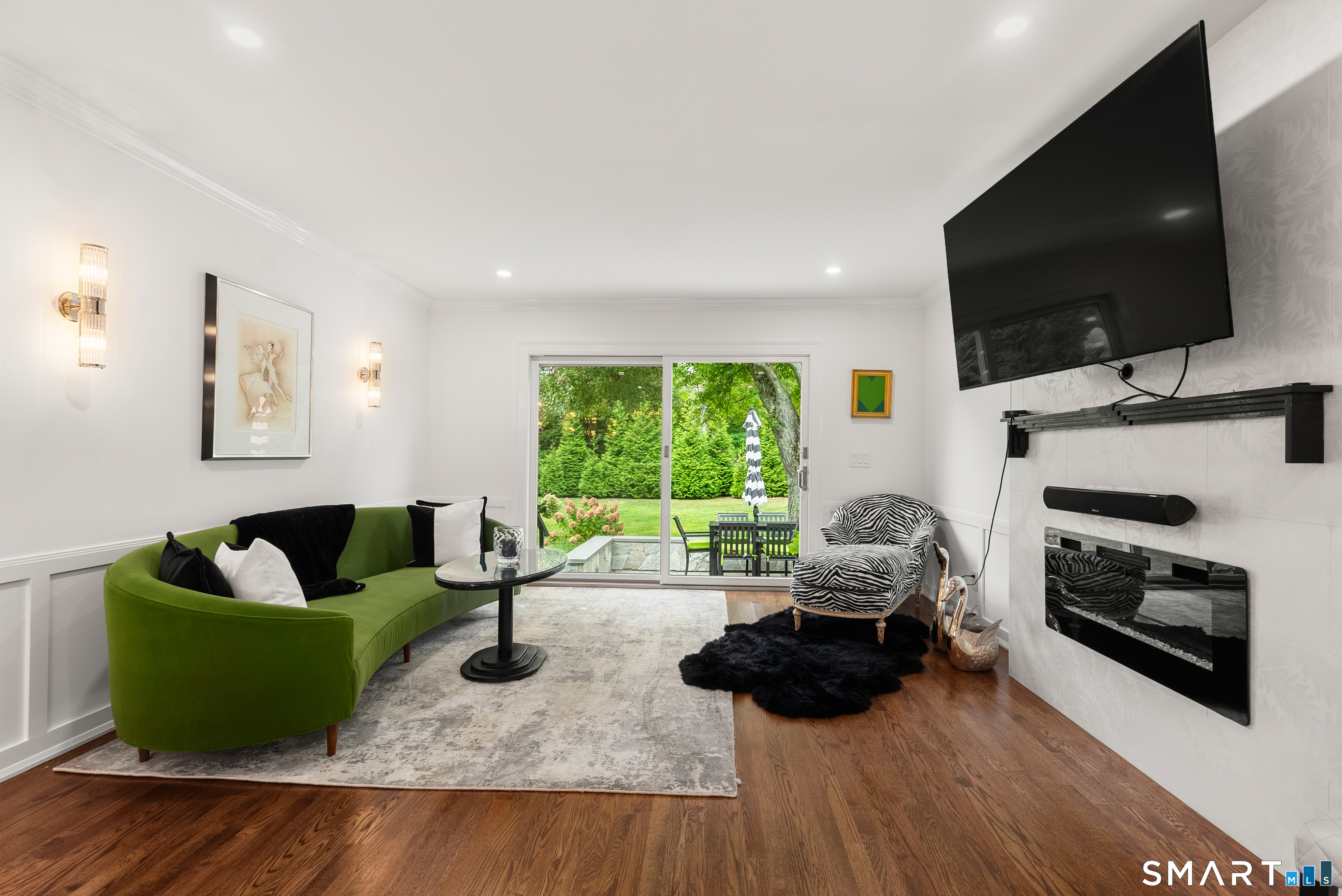 50 Kings Highway South