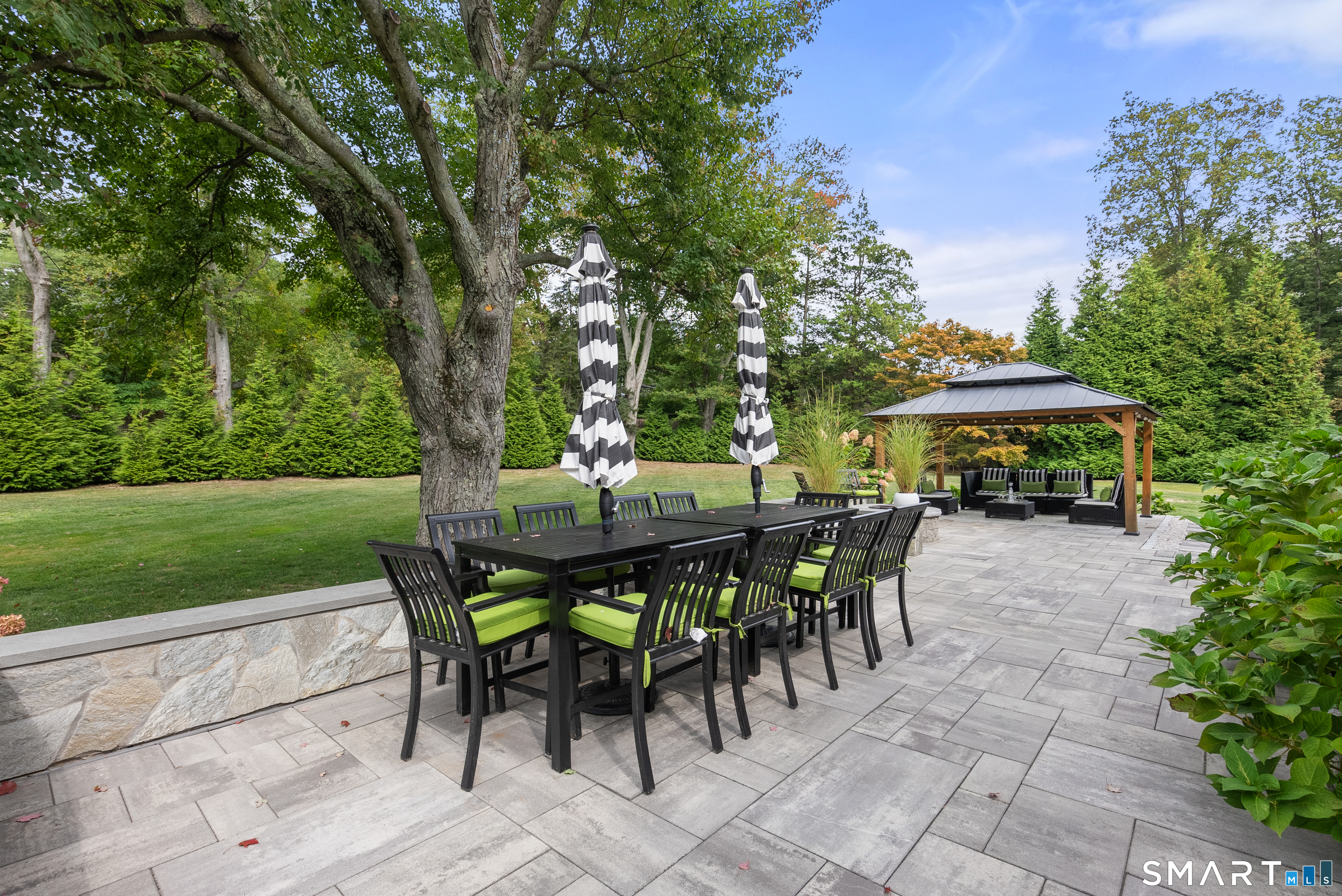 50 Kings Highway South