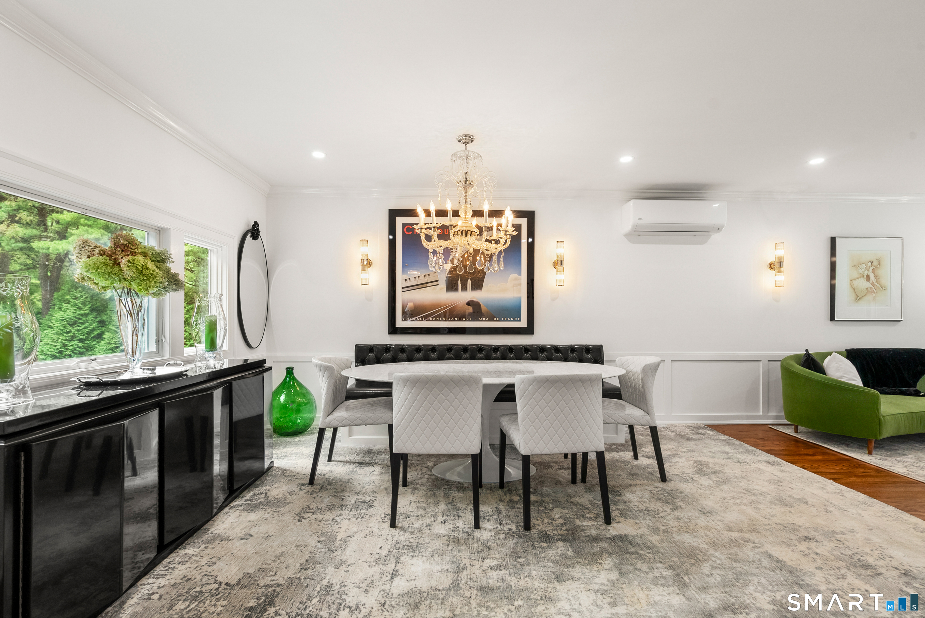50 Kings Highway South