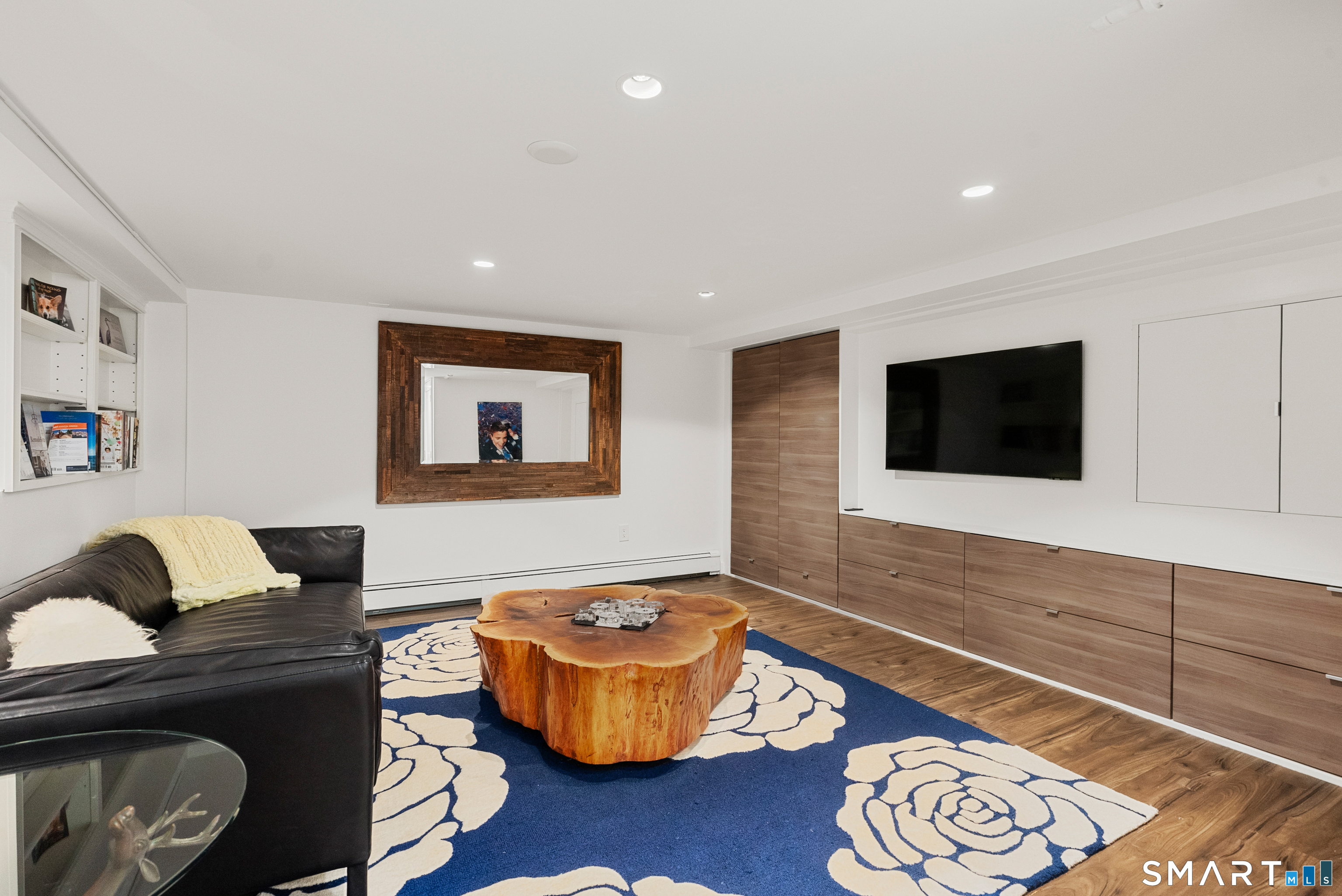 50 Kings Highway South