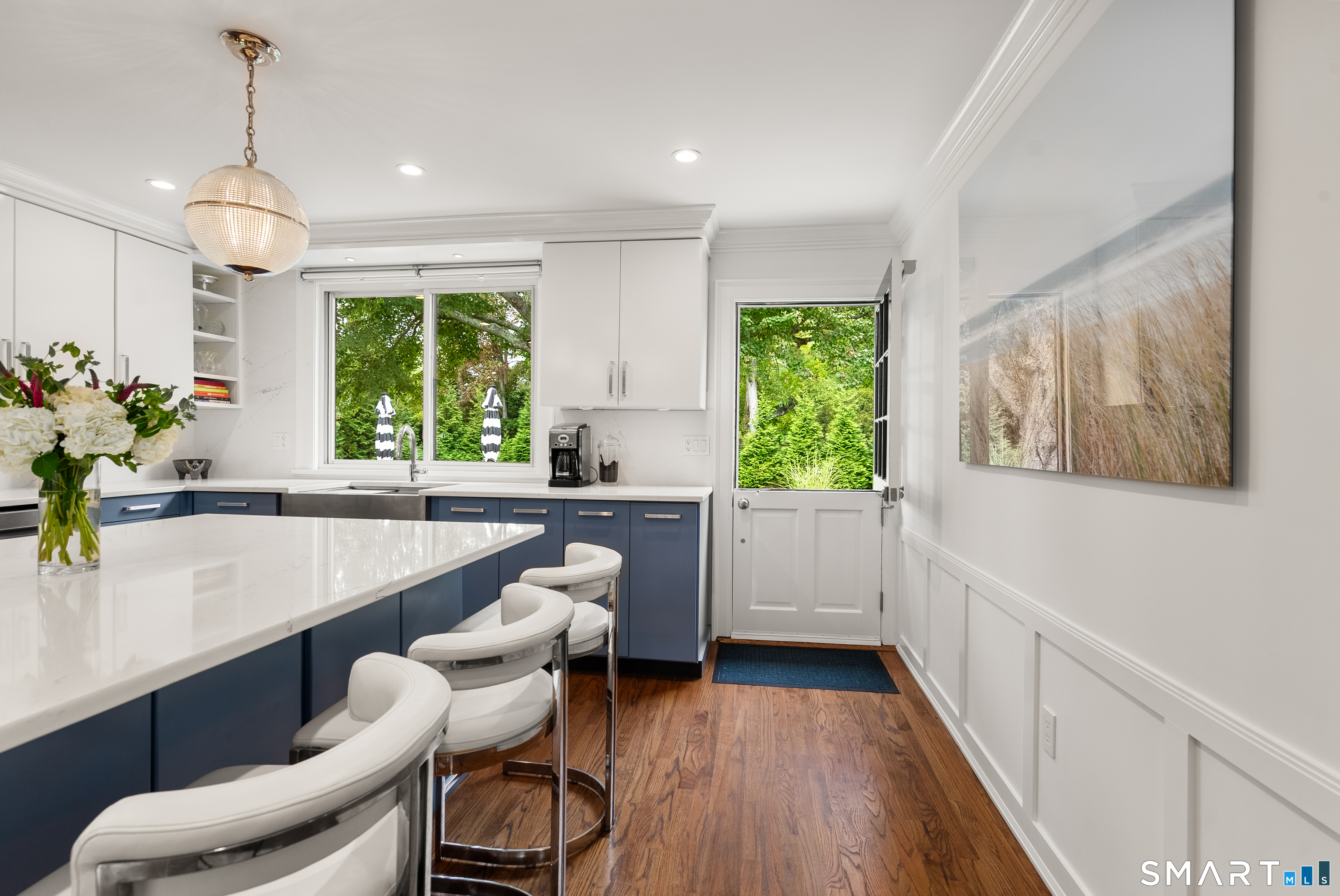 50 Kings Highway South