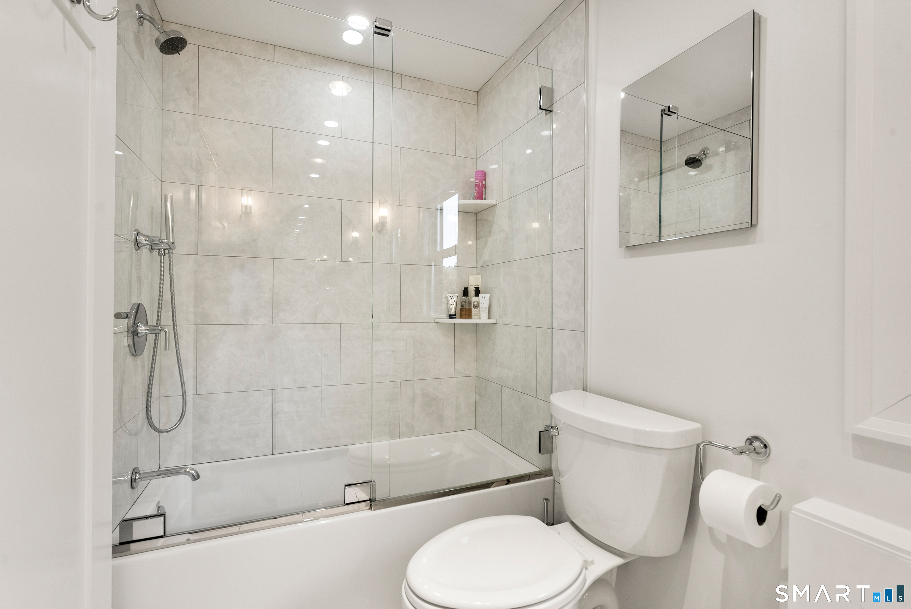 50 Kings Highway South