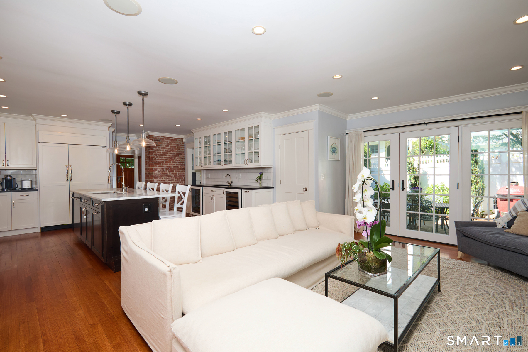 4 Raymond Place