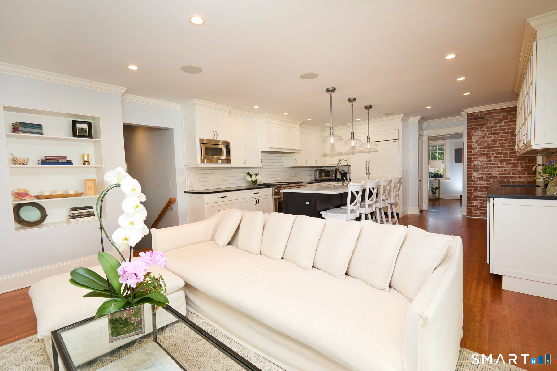4 Raymond Place