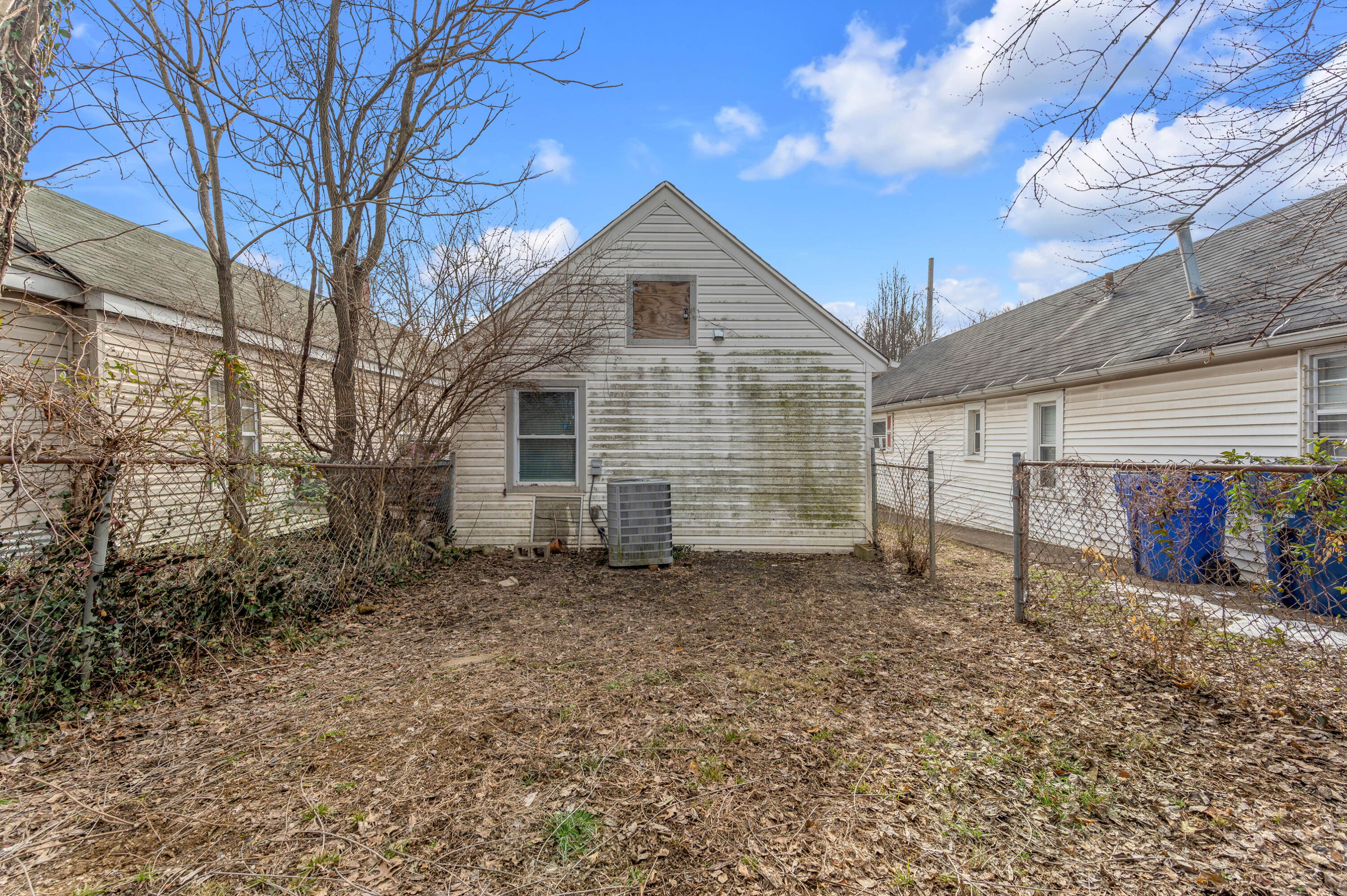 557 Ohio Street