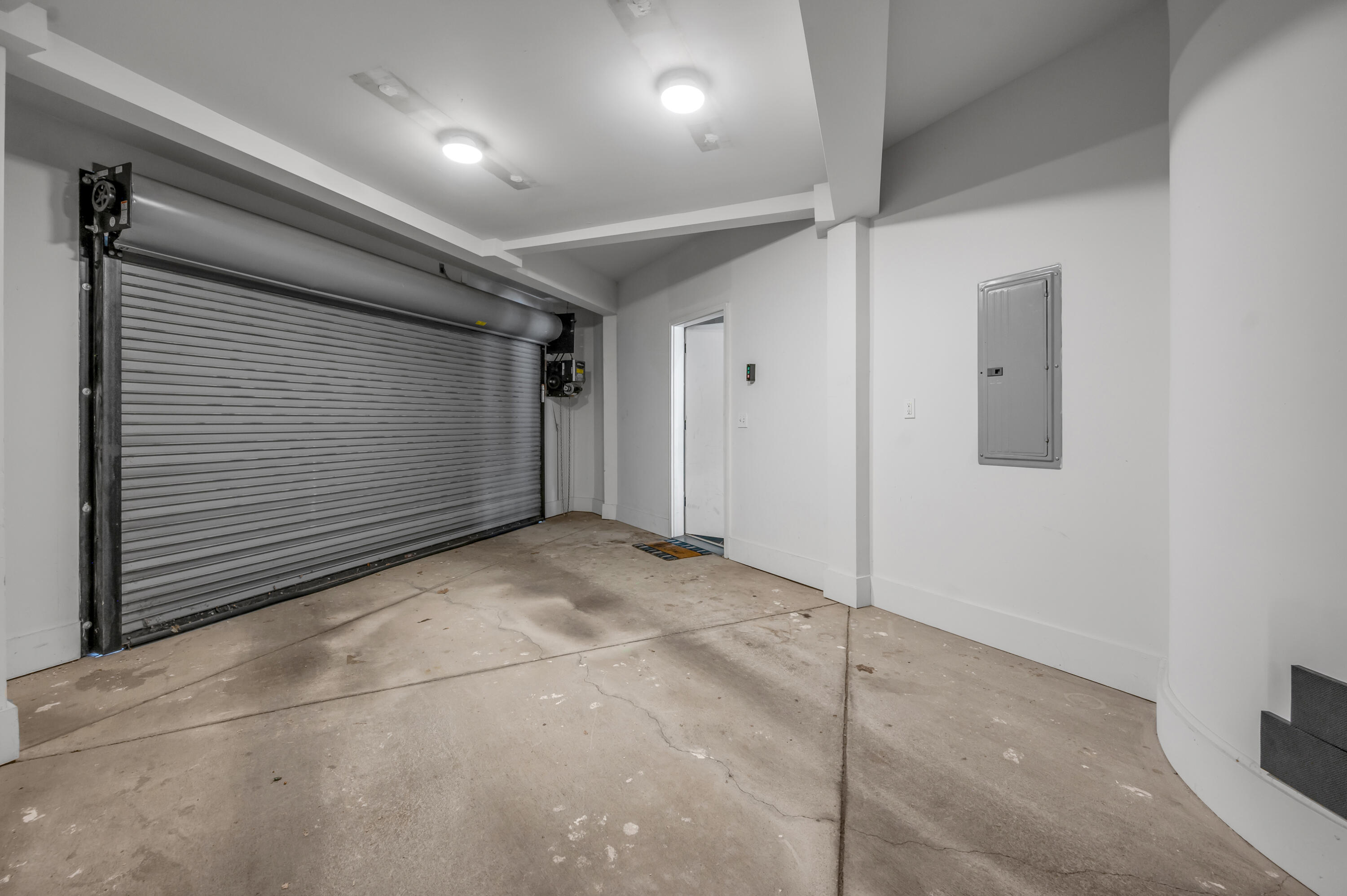420 Lawrence Street, 102