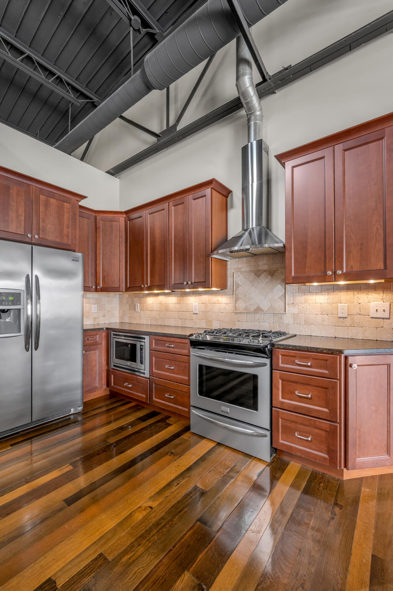 420 Lawrence Street, 102