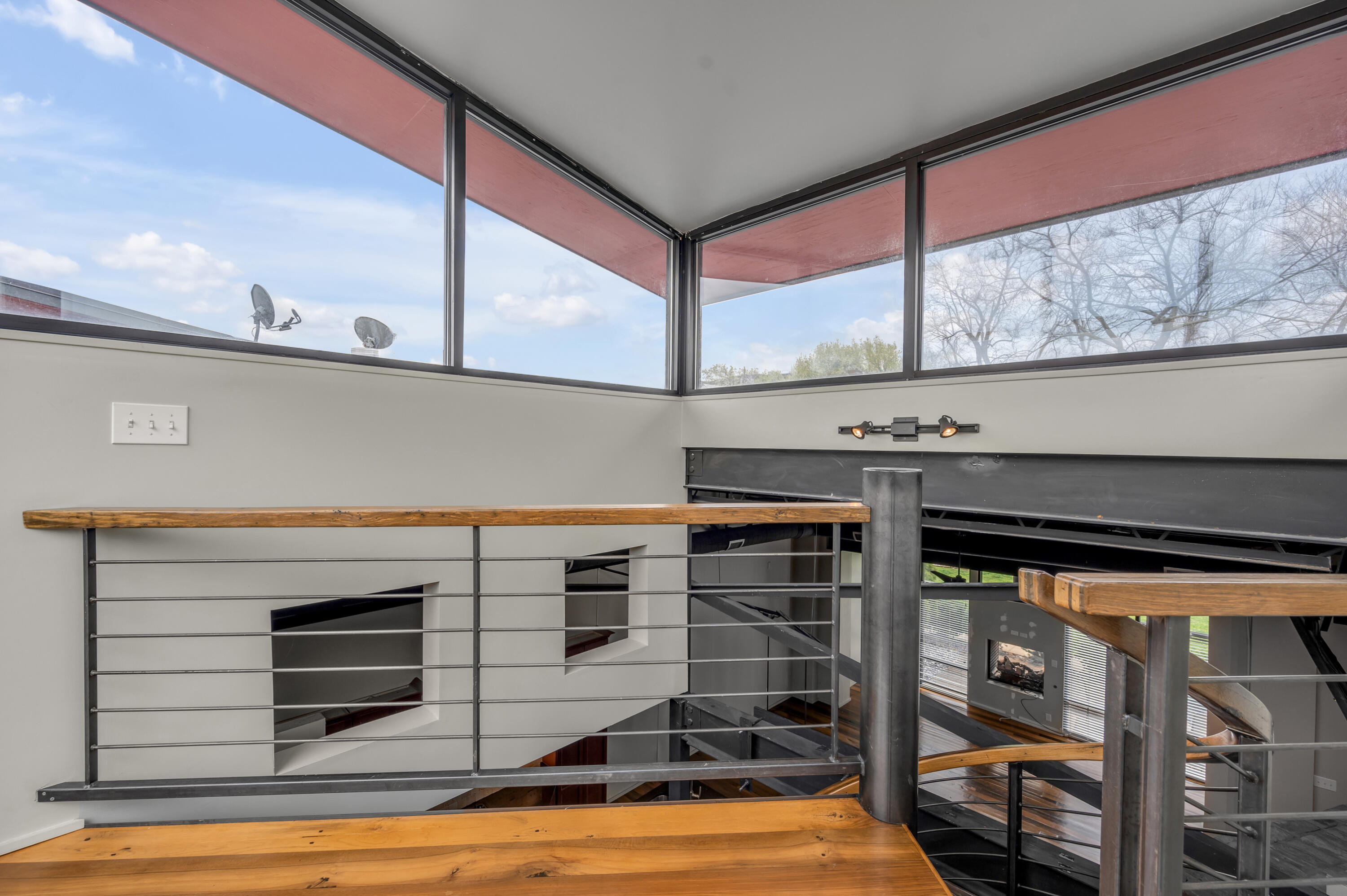 420 Lawrence Street, 102