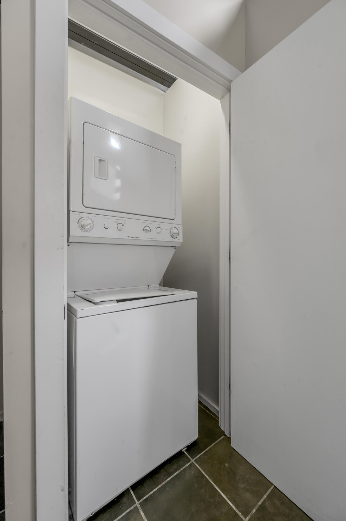 420 Lawrence Street, 102