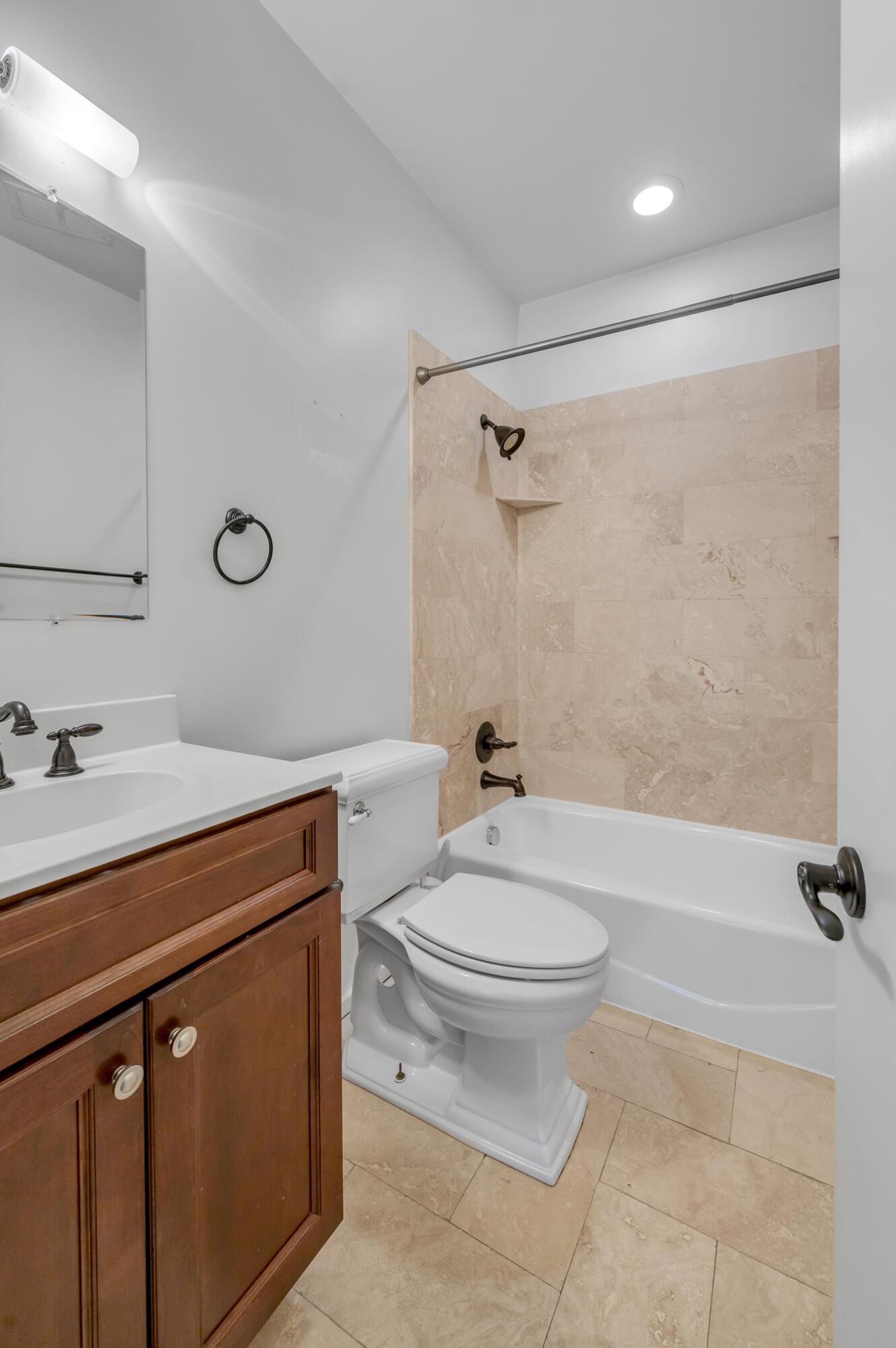 420 Lawrence Street, 102
