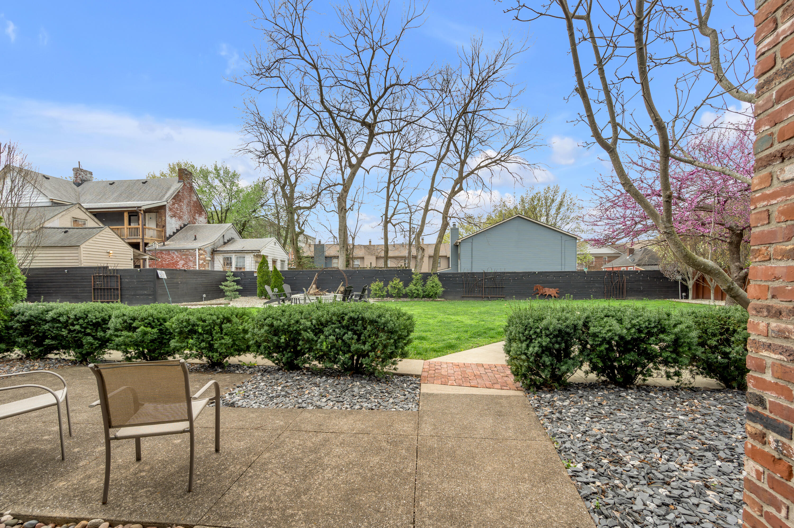 420 Lawrence Street, 102