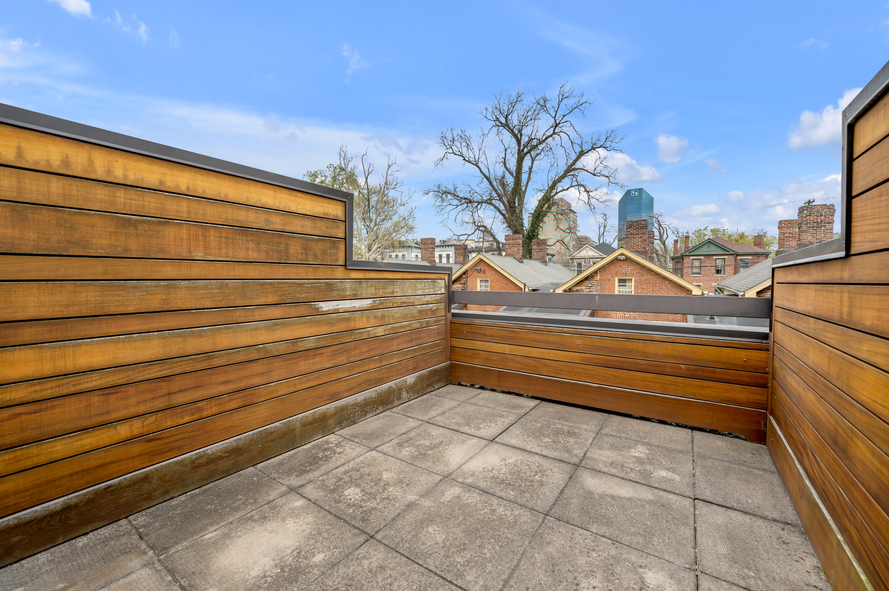 420 Lawrence Street, 102