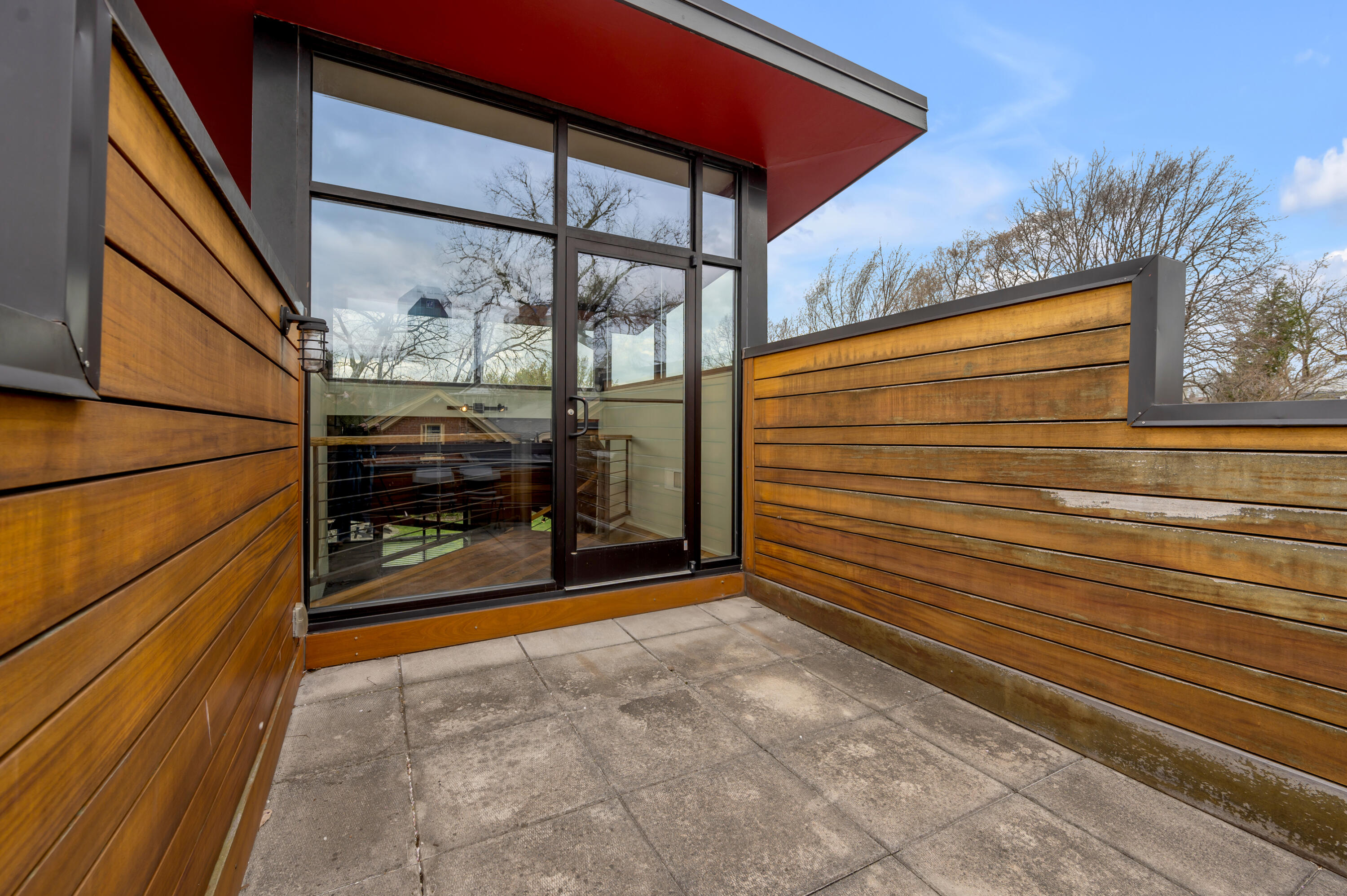 420 Lawrence Street, 102