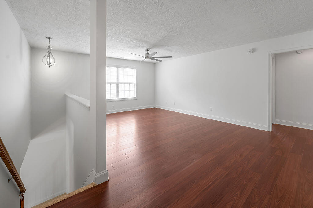 2868 Majestic View Walk