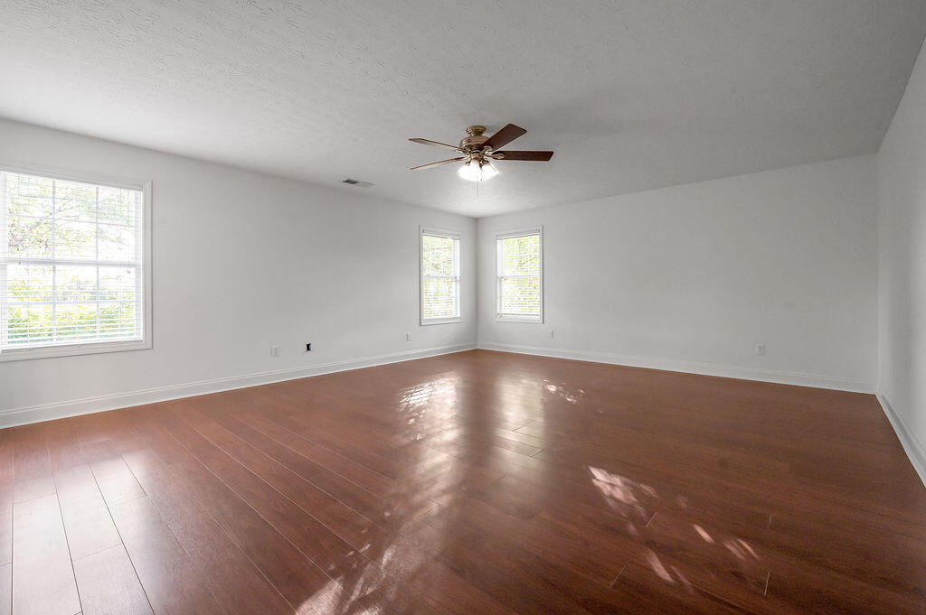 2868 Majestic View Walk