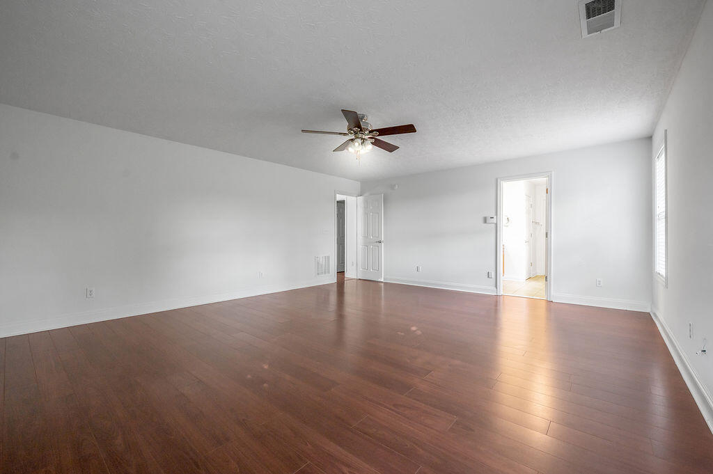 2868 Majestic View Walk