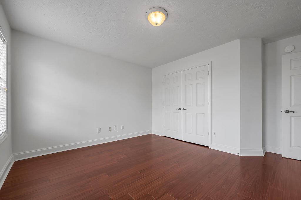 2868 Majestic View Walk