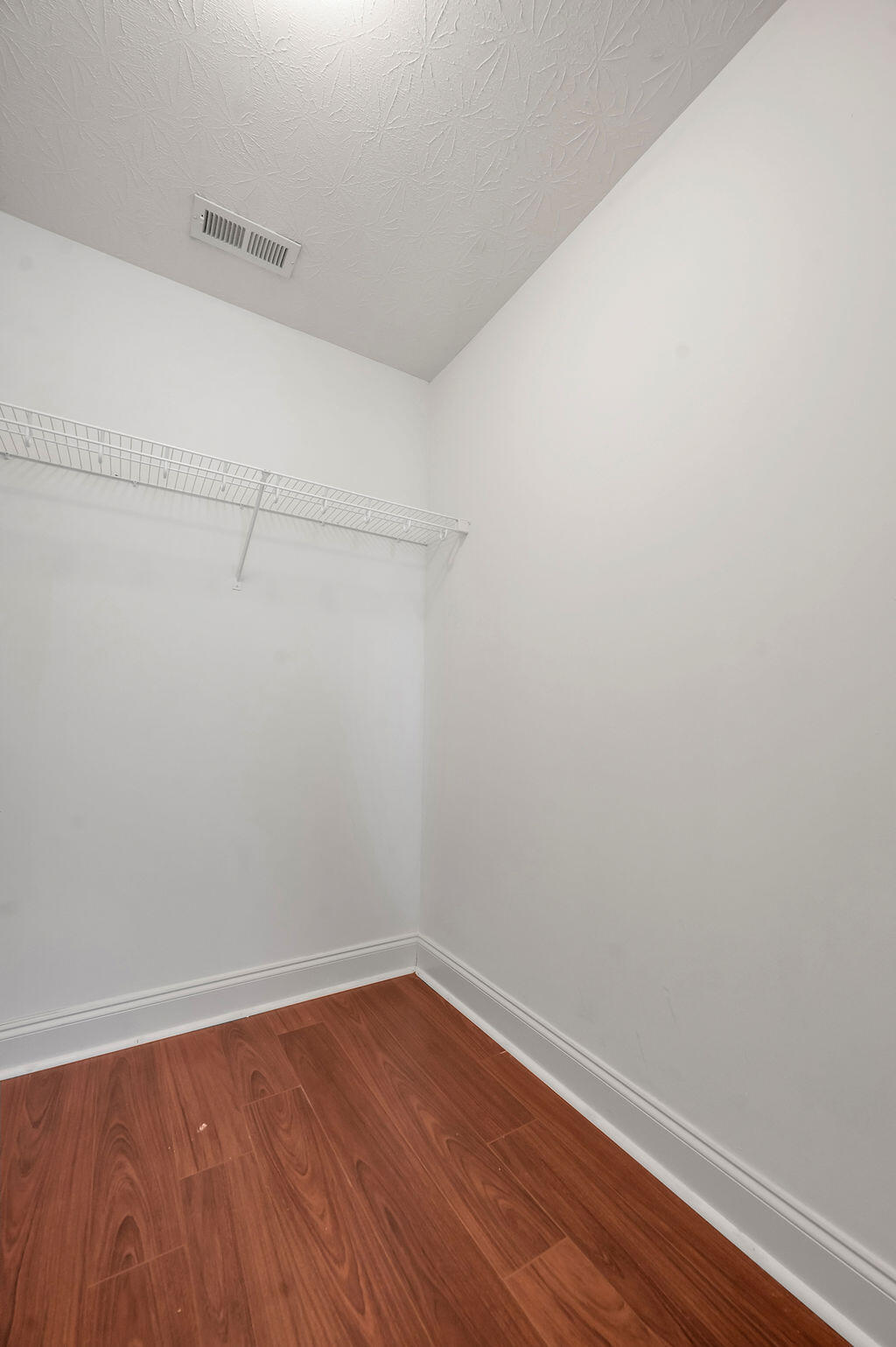 2868 Majestic View Walk