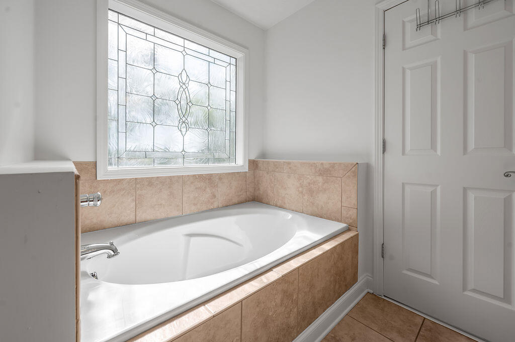 2868 Majestic View Walk