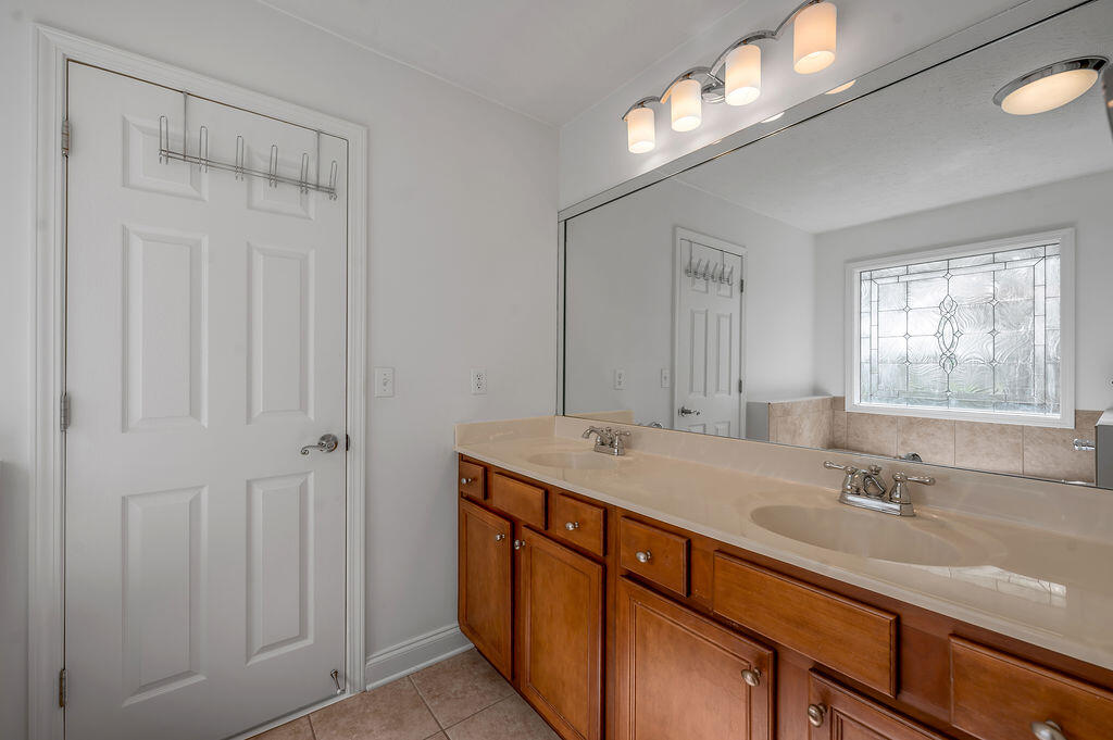 2868 Majestic View Walk