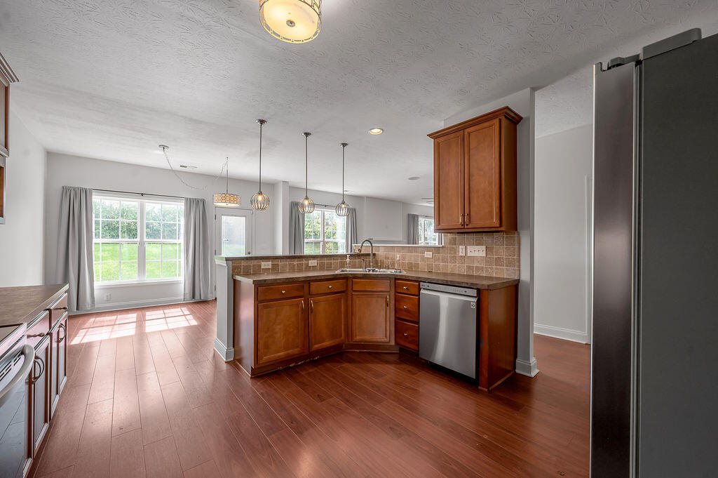 2868 Majestic View Walk