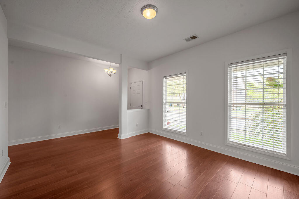 2868 Majestic View Walk