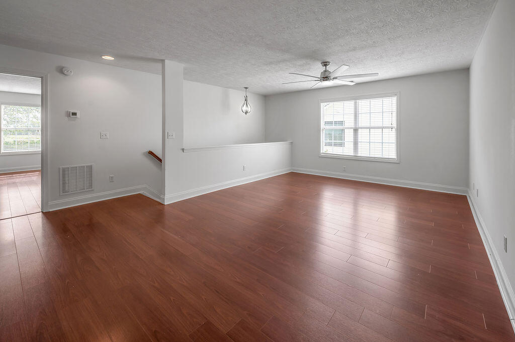 2868 Majestic View Walk