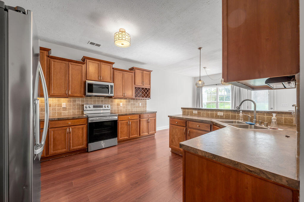 2868 Majestic View Walk