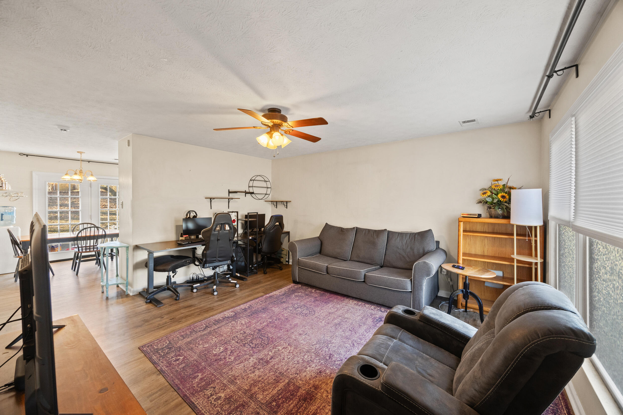 3400 Colonnade Drive