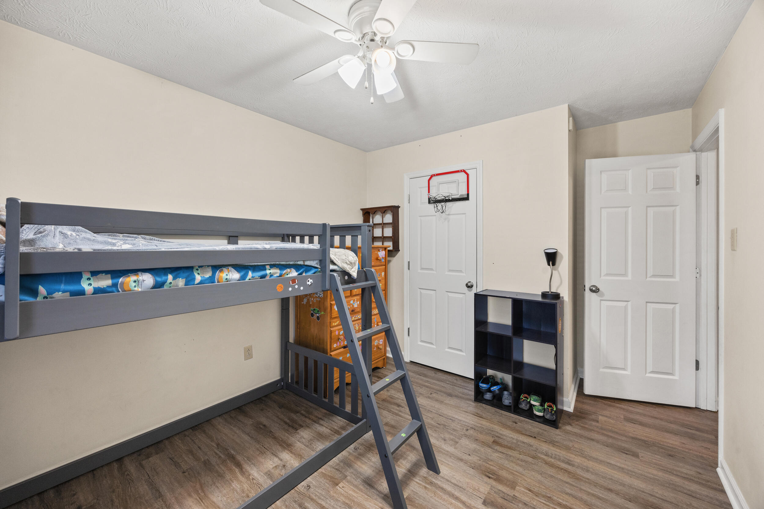 3400 Colonnade Drive