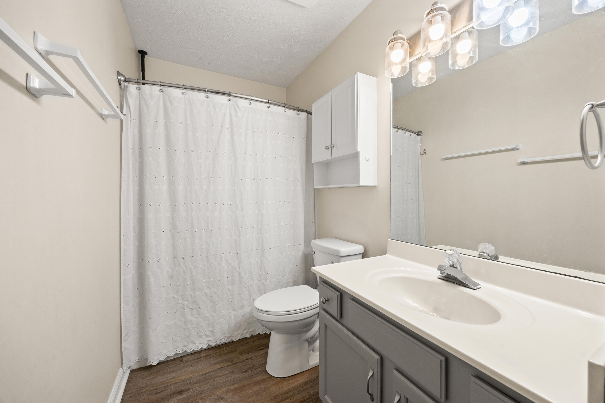 3400 Colonnade Drive