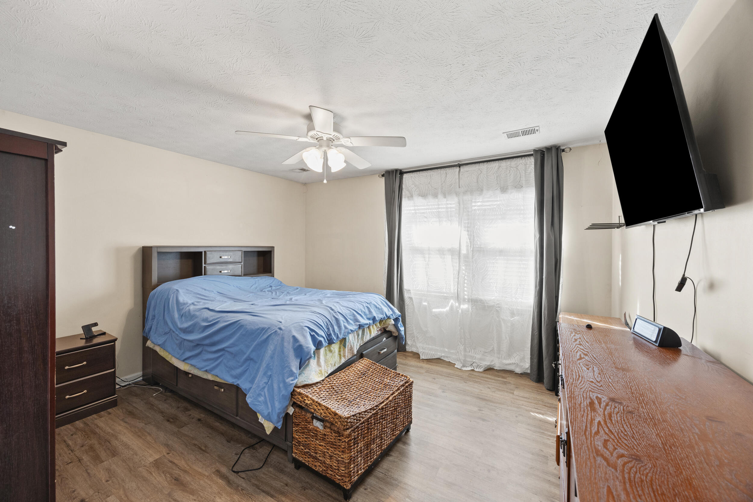 3400 Colonnade Drive