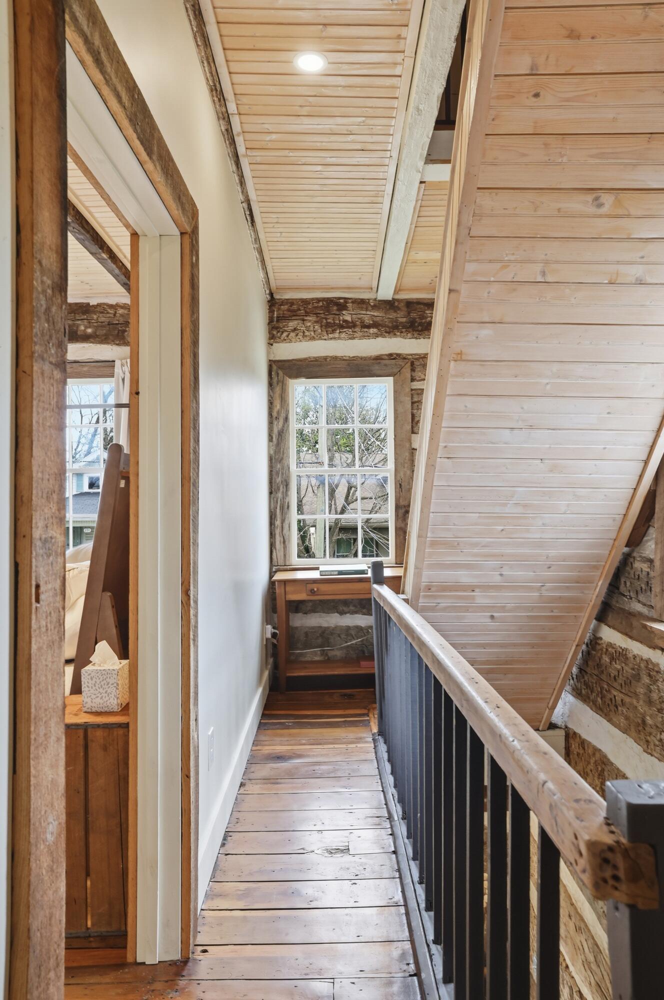 202 E Walnut Street