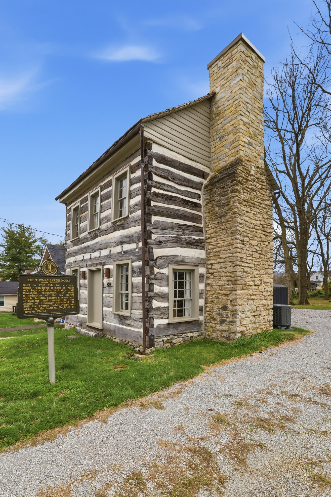 202 E Walnut Street