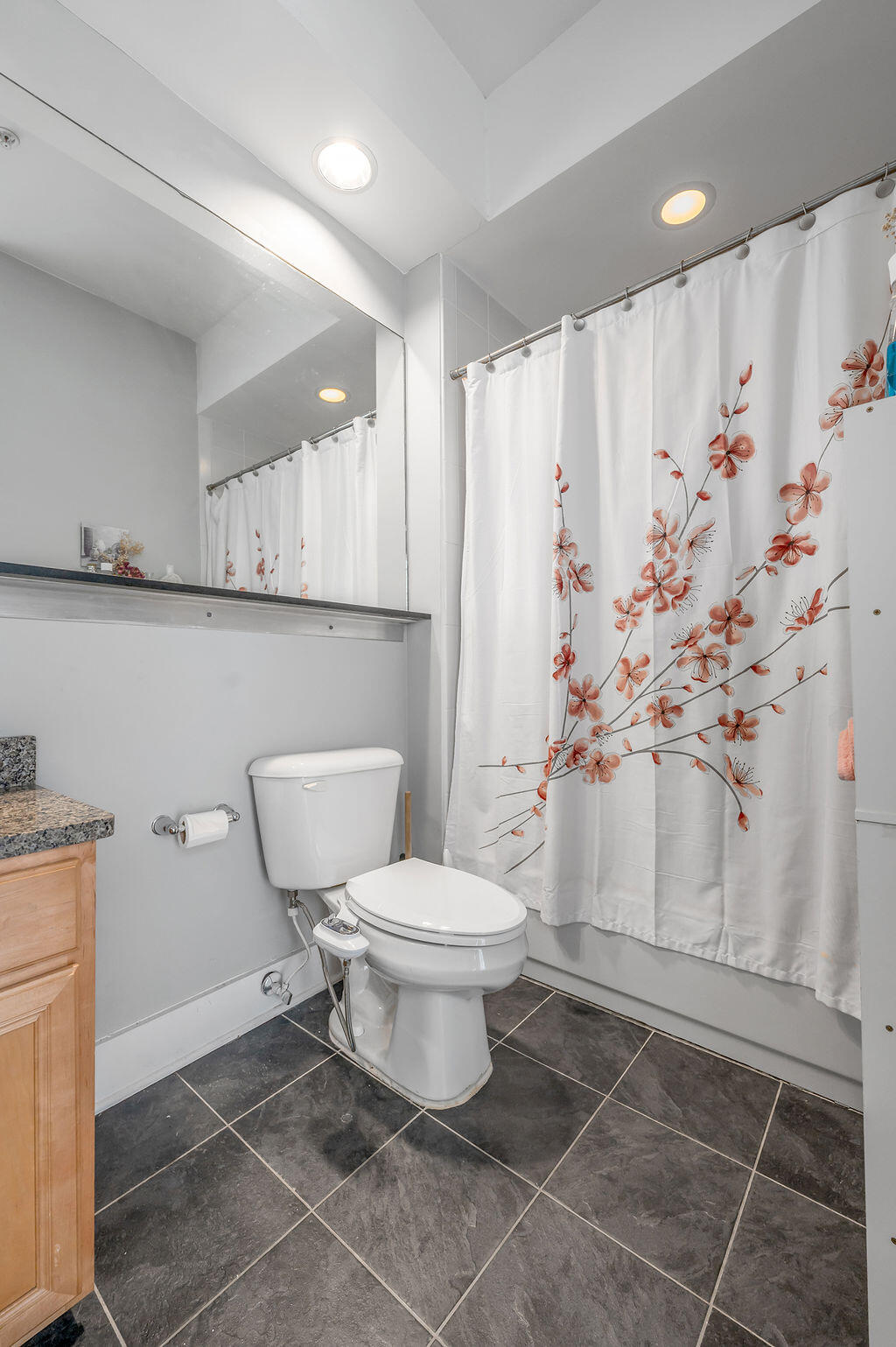 535 S Upper Street 400