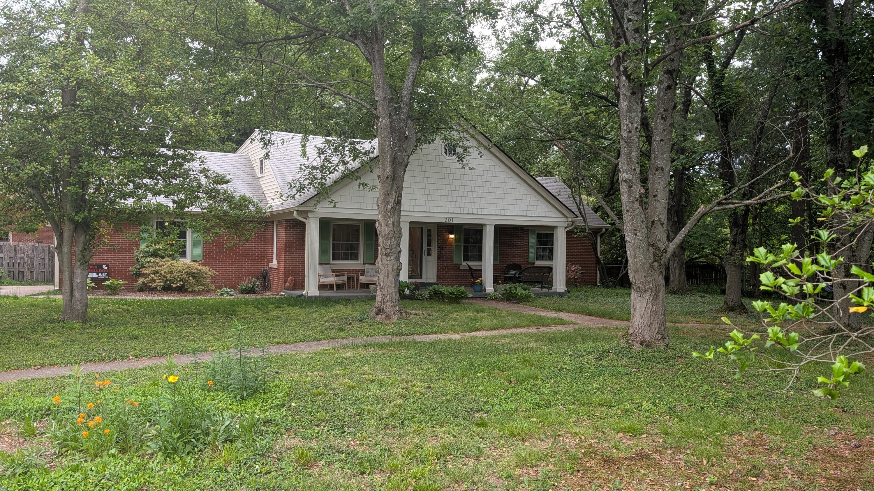 201 Jesselin Drive