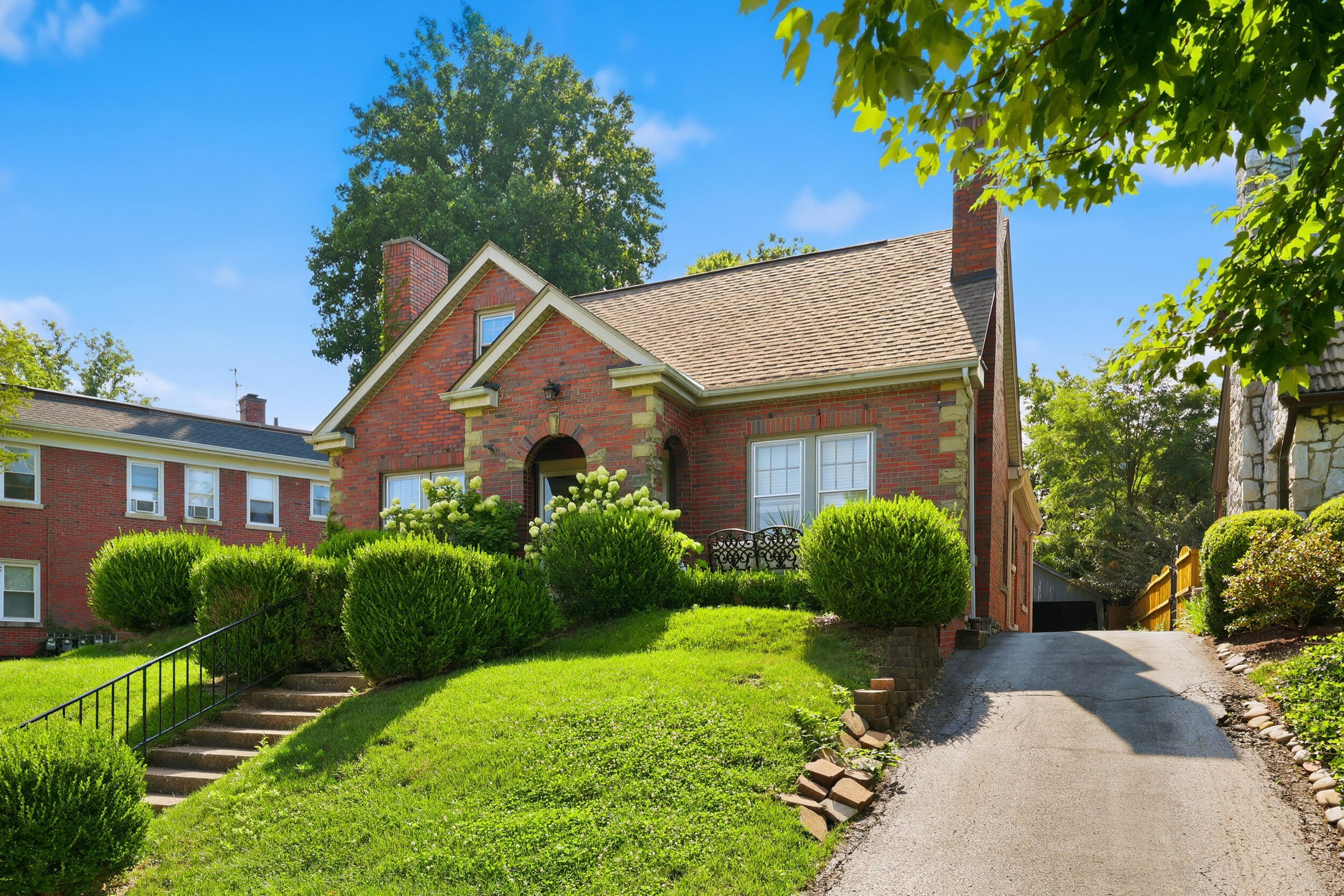 304-306 Ridgeway Road