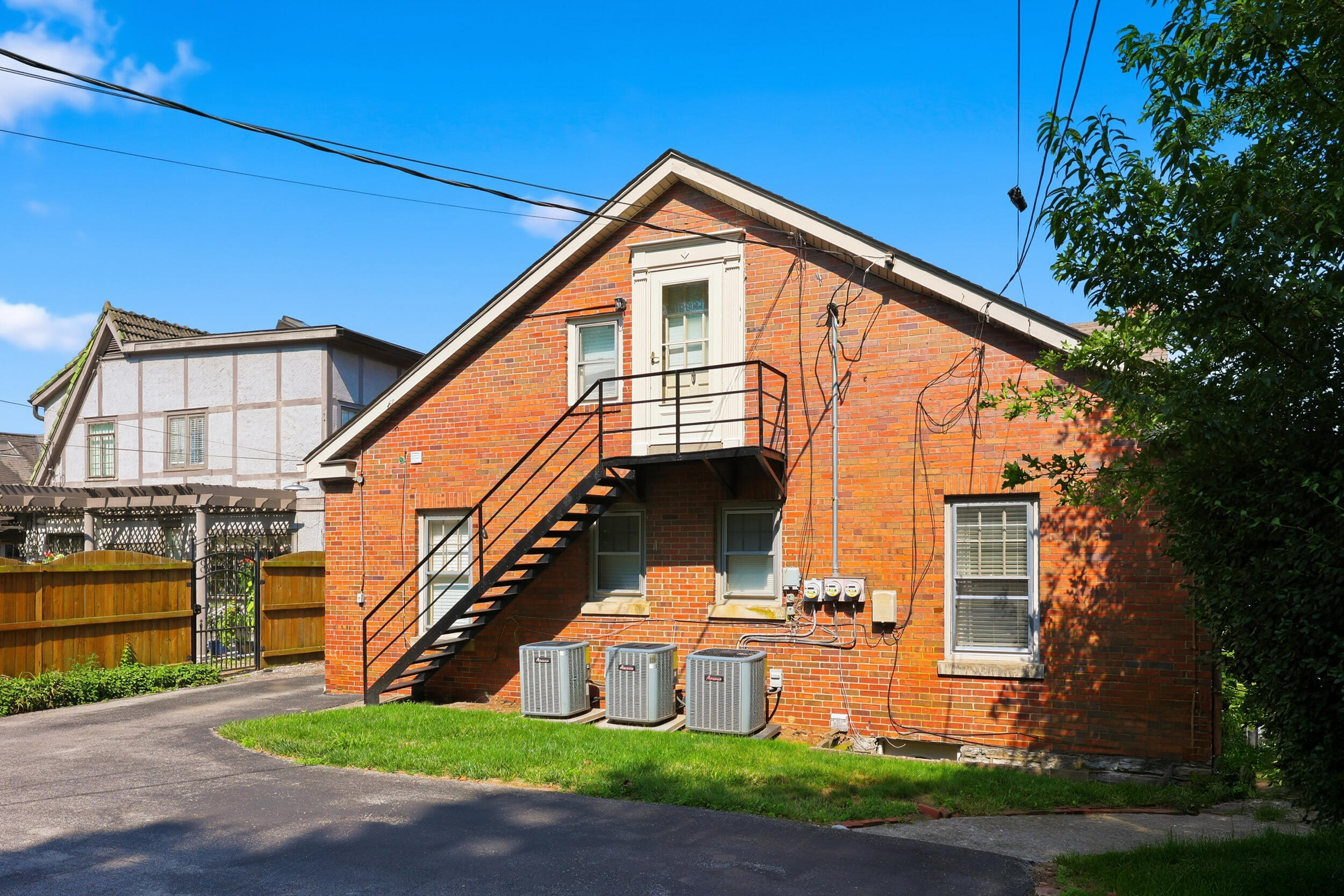 304-306 Ridgeway Road