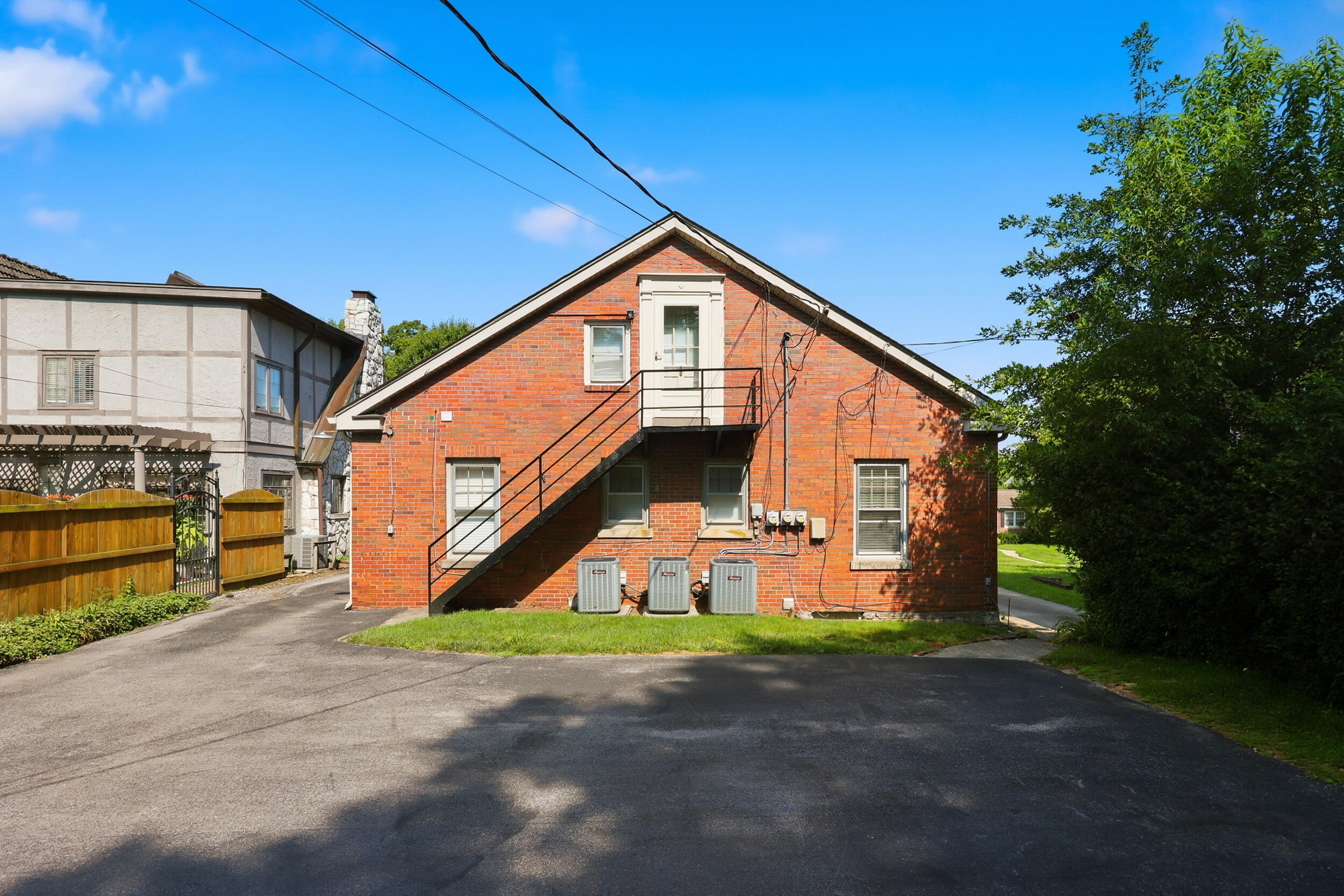 304-306 Ridgeway Road