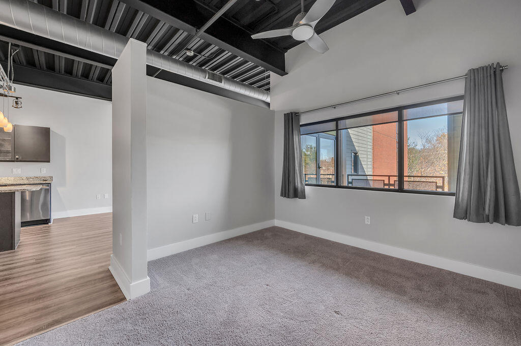 350 E Short Street 307