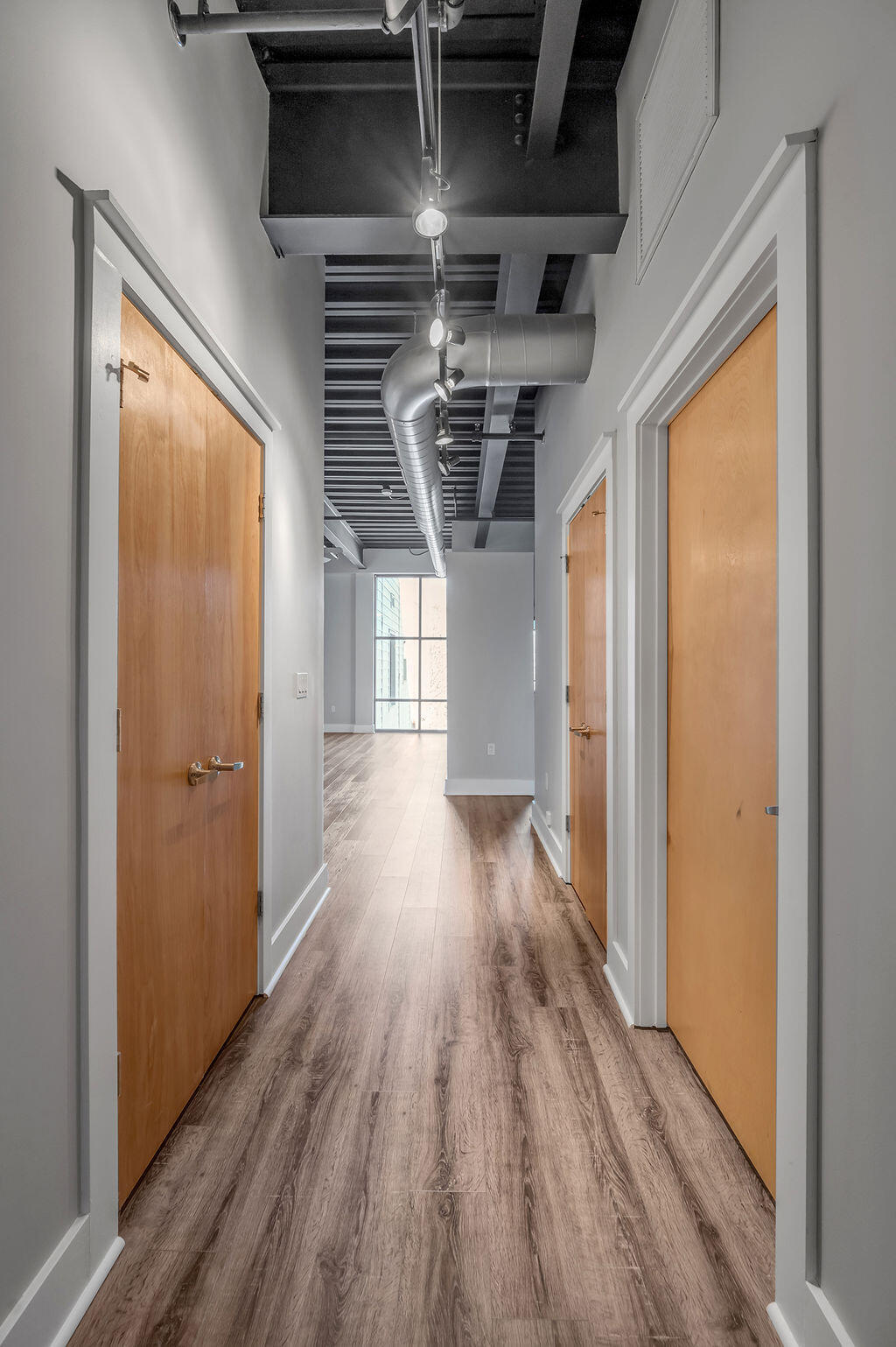 350 E Short Street 307