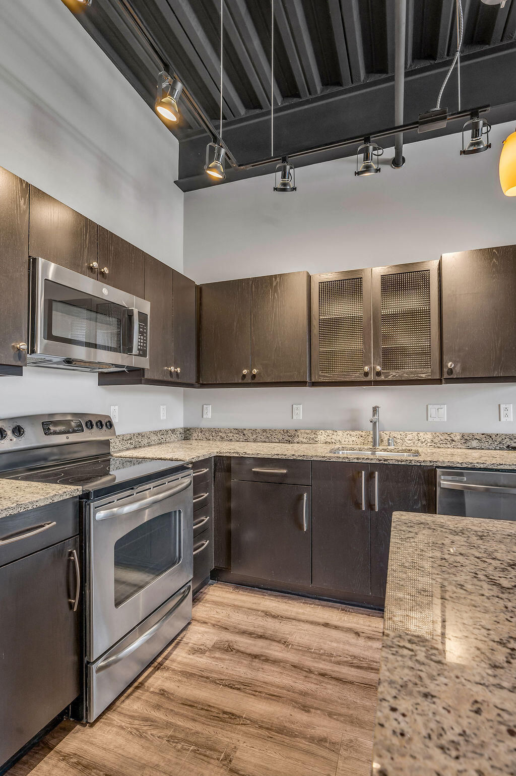 350 E Short Street 307