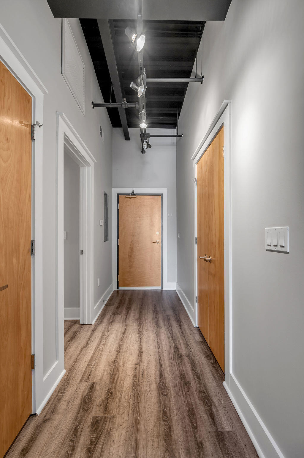 350 E Short Street 307